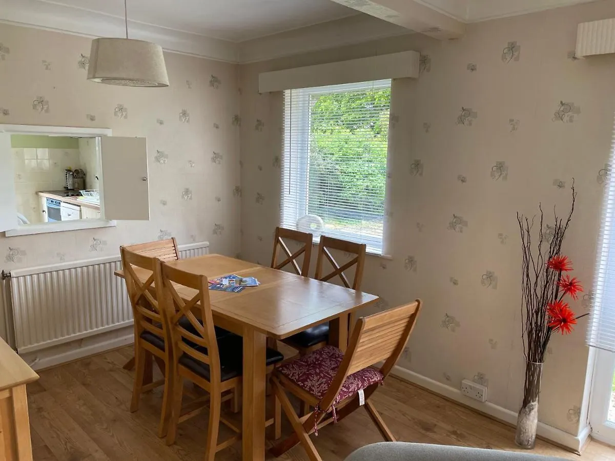 Holiday home Lovely Bournemouth Cottage With Beautiful Large Garden, 5 Min To The Beach By Car